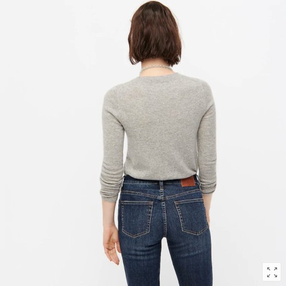 *SOLD* J. CREW - Cashmere Crewneck Sweater (S) - Picture 4 of 9